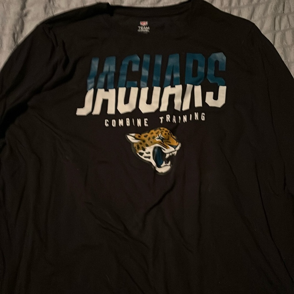New Era Jacksonville Jaguars long-sleeve shirt